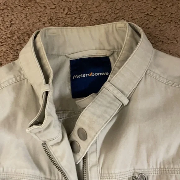 Jacket - Picture 2 of 4